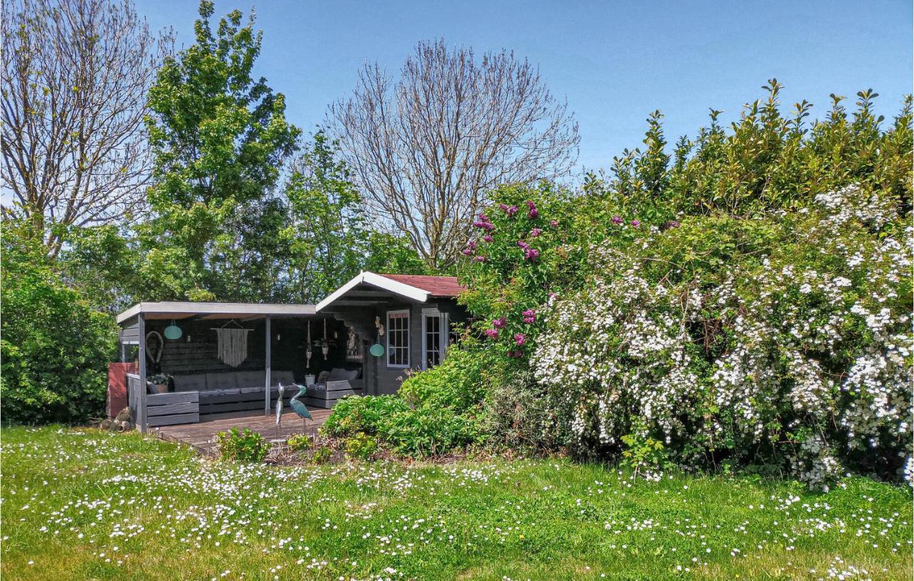 Gorgeous Home In Scharendijke With Kitchen Zewnętrze zdjęcie
